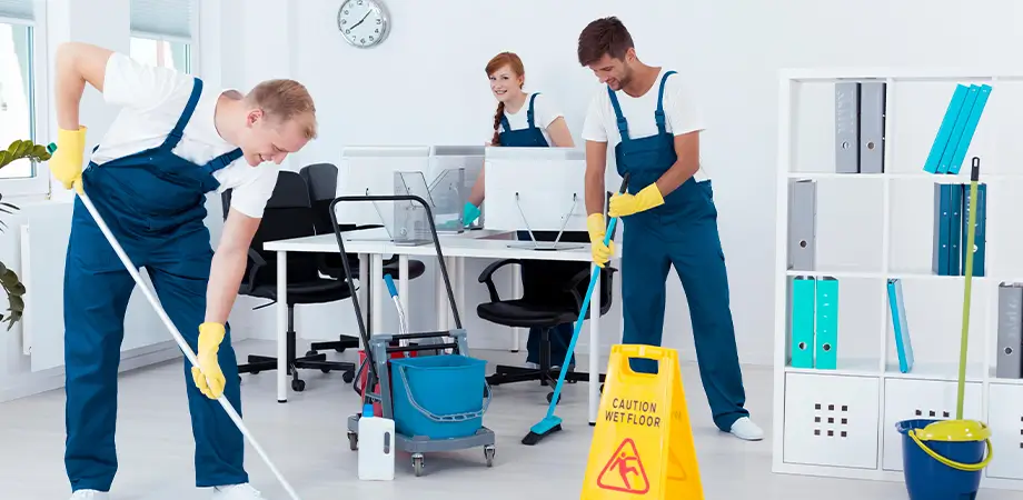 Reinigung von Büro- und Arbeitsflächen